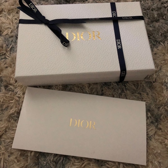 CHRISTIAN DIOR CARO ZIPPED POUCH WITH CHAIN - Picture 7 of 8